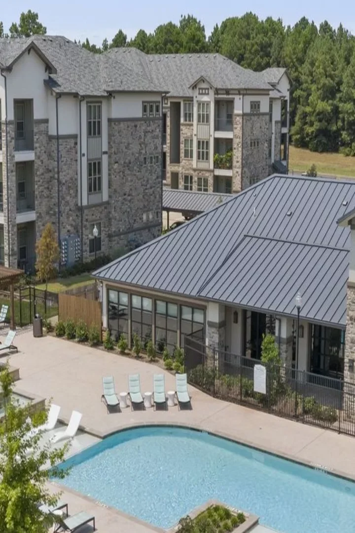 the pool at The Auberge of Tyler